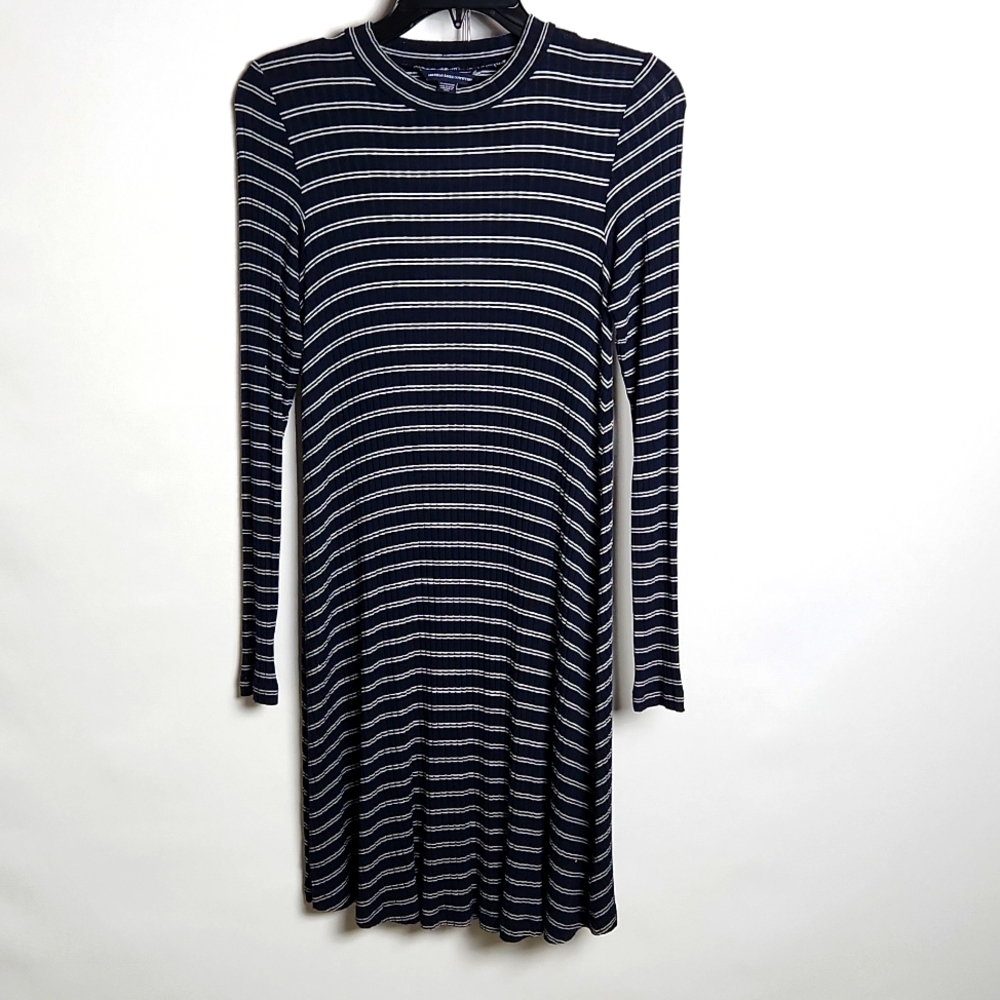 American Eagle Outfitters XS long sleeve black and white strip dress